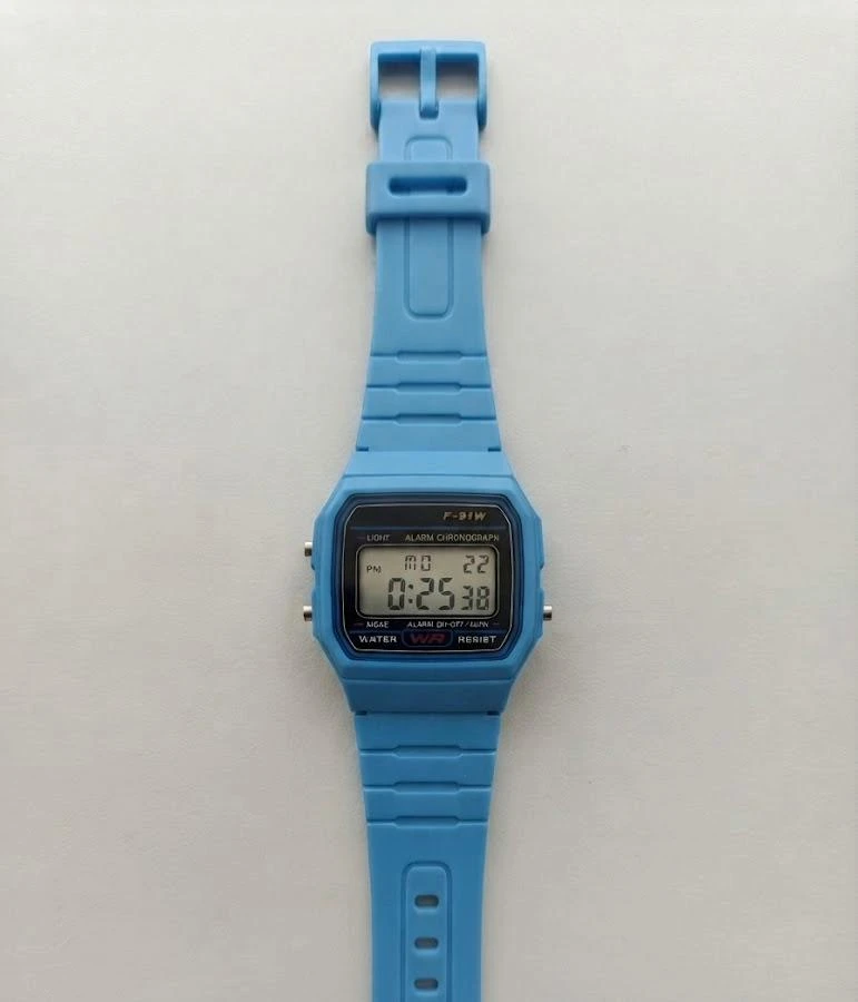 Reloj Clásico WR azul claro sin estrenar